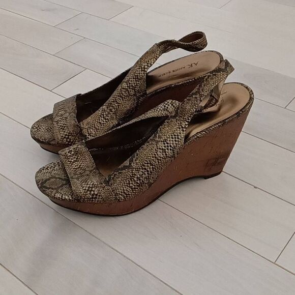 Anne Klein Women's AK Fortuna Snake Skin Pattern Wedge Slingback Sandals 9.5M - Picture 1 of 6
